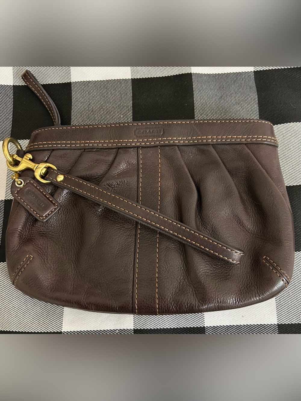 Coach Brown Leather Large Wristlet/Clutch with Hang Tag. EUC